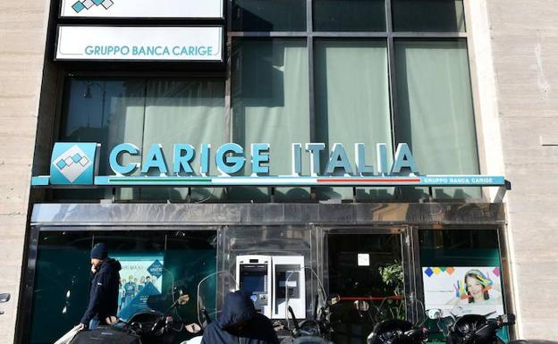 Vista de una sede de Carige Italia. 