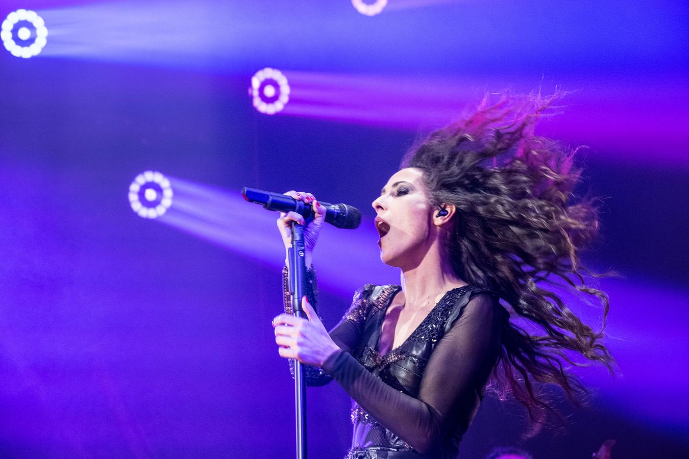 Malú mostró toda su energía en el Palacio de los Deportes.