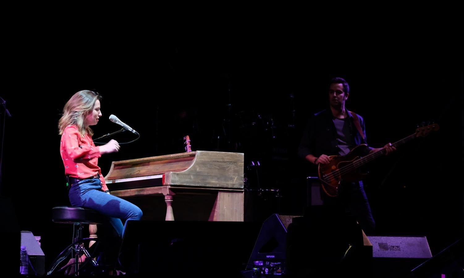 Malú mostró toda su energía en el Palacio de los Deportes.