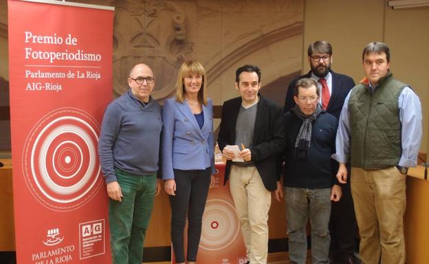 Presentación del premio de Fotoperiodismo. 