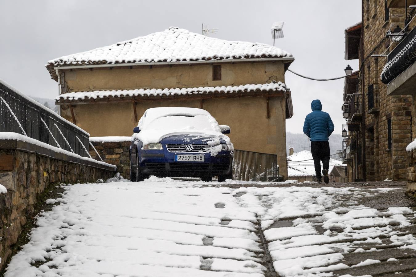 Fotos: La sierra riojana, cubierta por la nieve