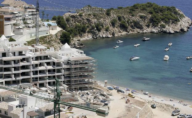 Construcción de viviendas en Alicante. 