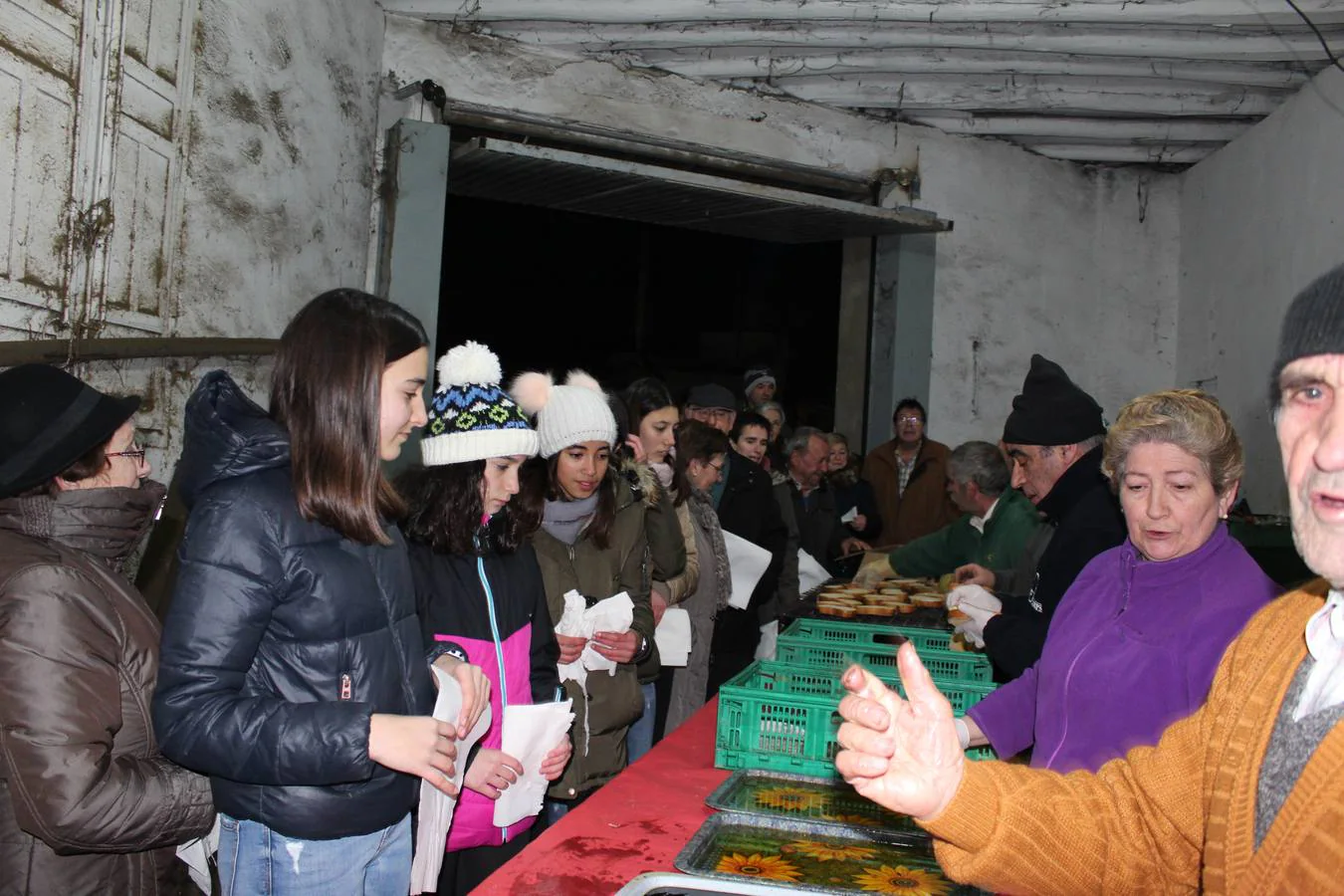 XIII día de la tostá que celebró este sábado el trujal de la Cooperativa Agrícola Cerverana en Cervera del Río Alhama