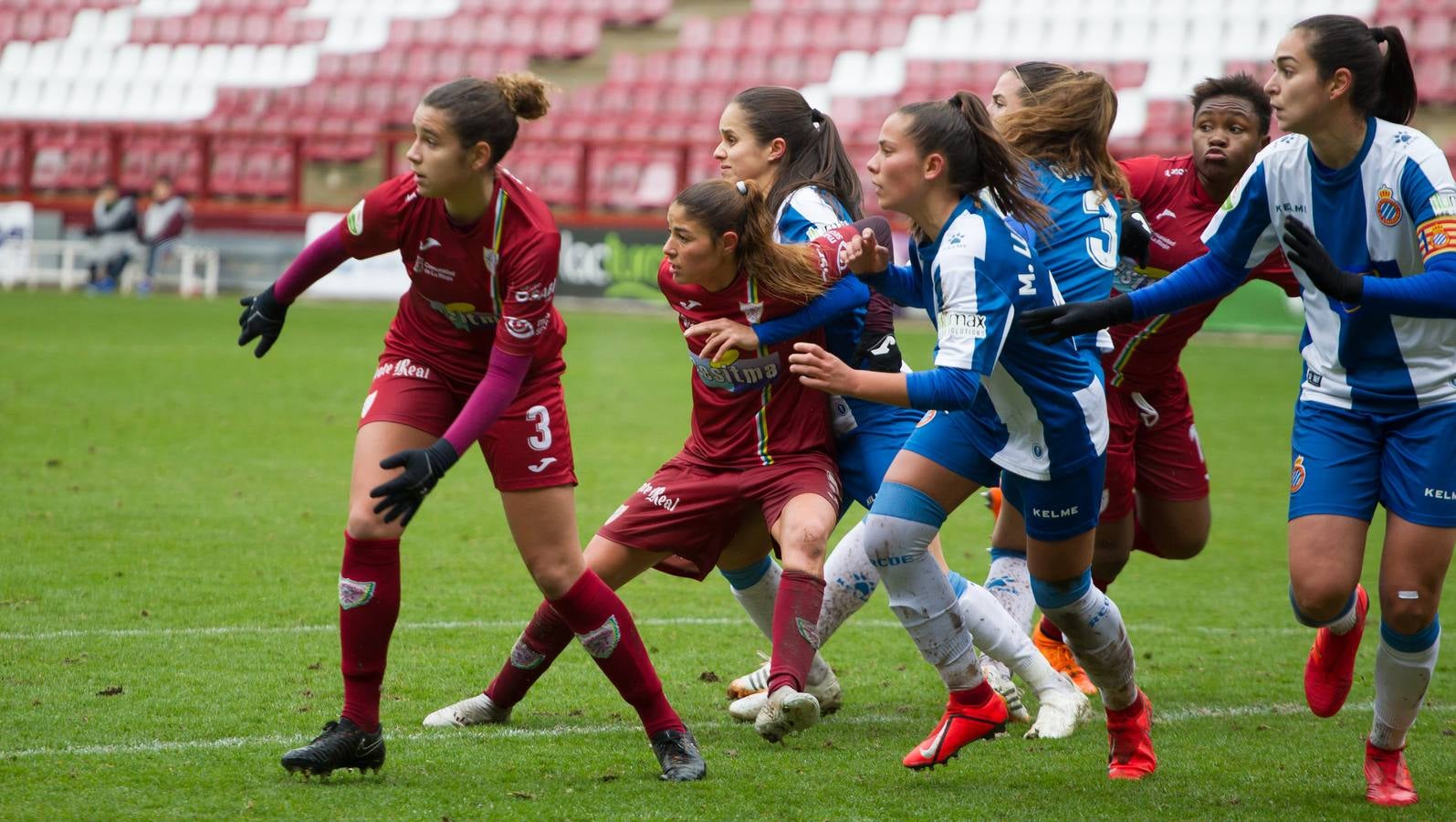 Fotos: El EDF Logroño vence al Espanyol en Las Gaunas