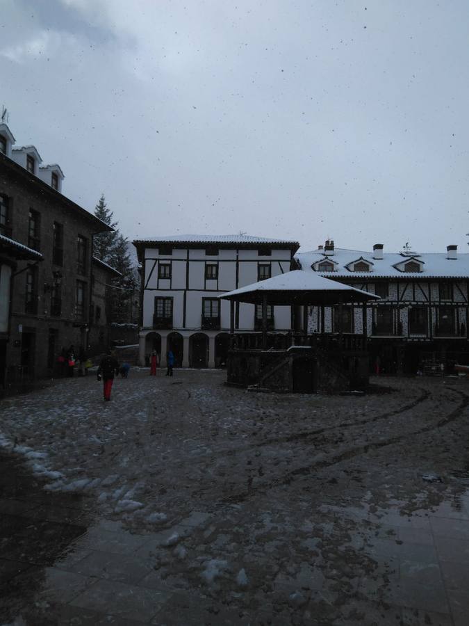 La localidad y la estación de esquí también han tenido un fin de semana de temporal