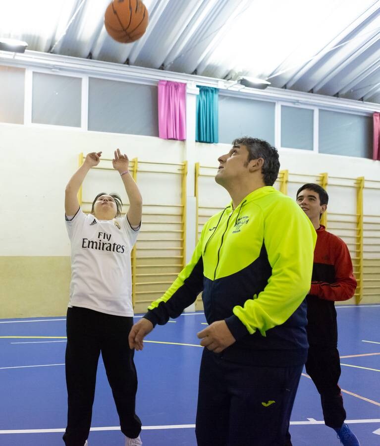 El Basket Down Rioja cuenta con dos equipos en los que se mezclan jugadores con y sin discapacidad