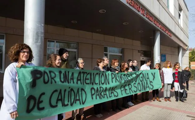 El PSOE exige que se estabilicen los contratos médicos precarios