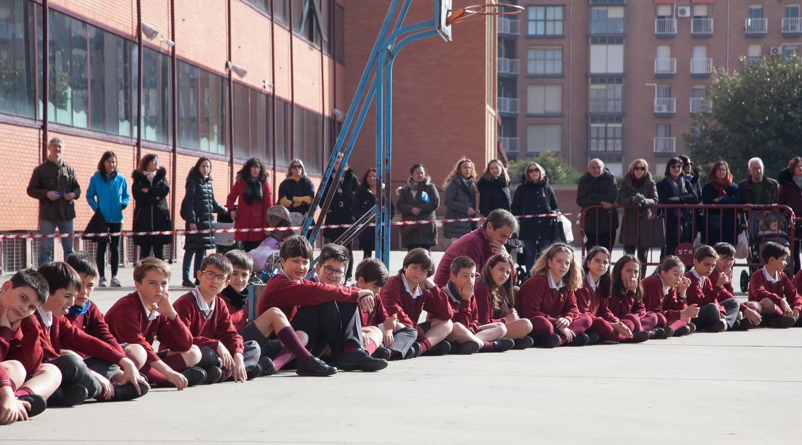 Fotos: Actos del Día Internacional del Cáncer Infantil en Jesuítas de Logroño