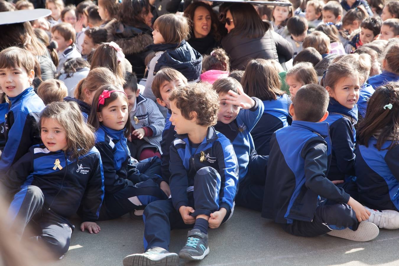Fotos: Actos del Día Internacional del Cáncer Infantil en Jesuítas de Logroño