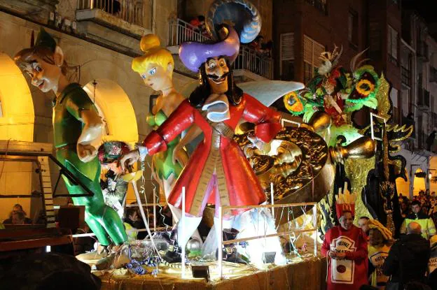 La carroza de la 'Reina del Carnaval' de Calahorra. 