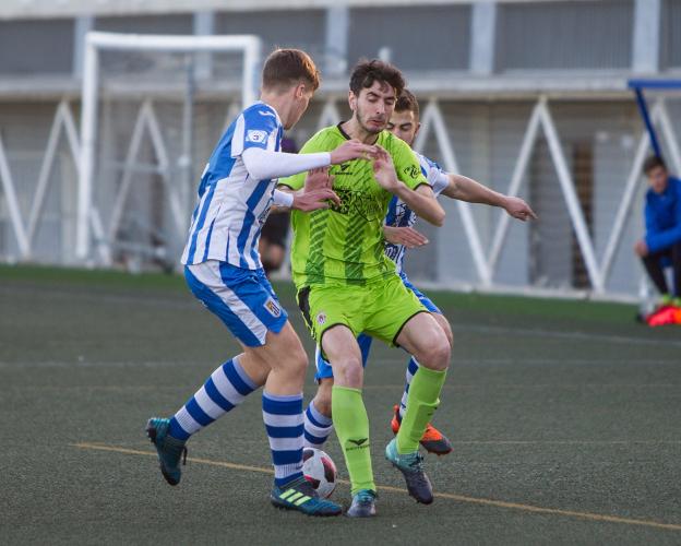 Oyonesa y Náxara firmaron tablas en su duelo. 