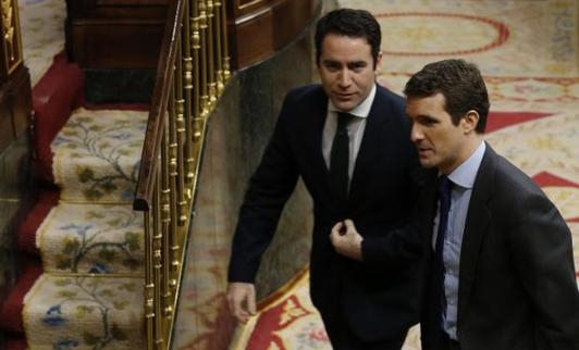 El líder del PP, Pablo Casado, junto al secretario general del partido, Teodoro García-Egea.