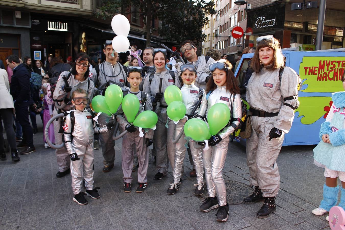 Los arnedanos se lanzaron a la calle para disfrutar del Carnaval