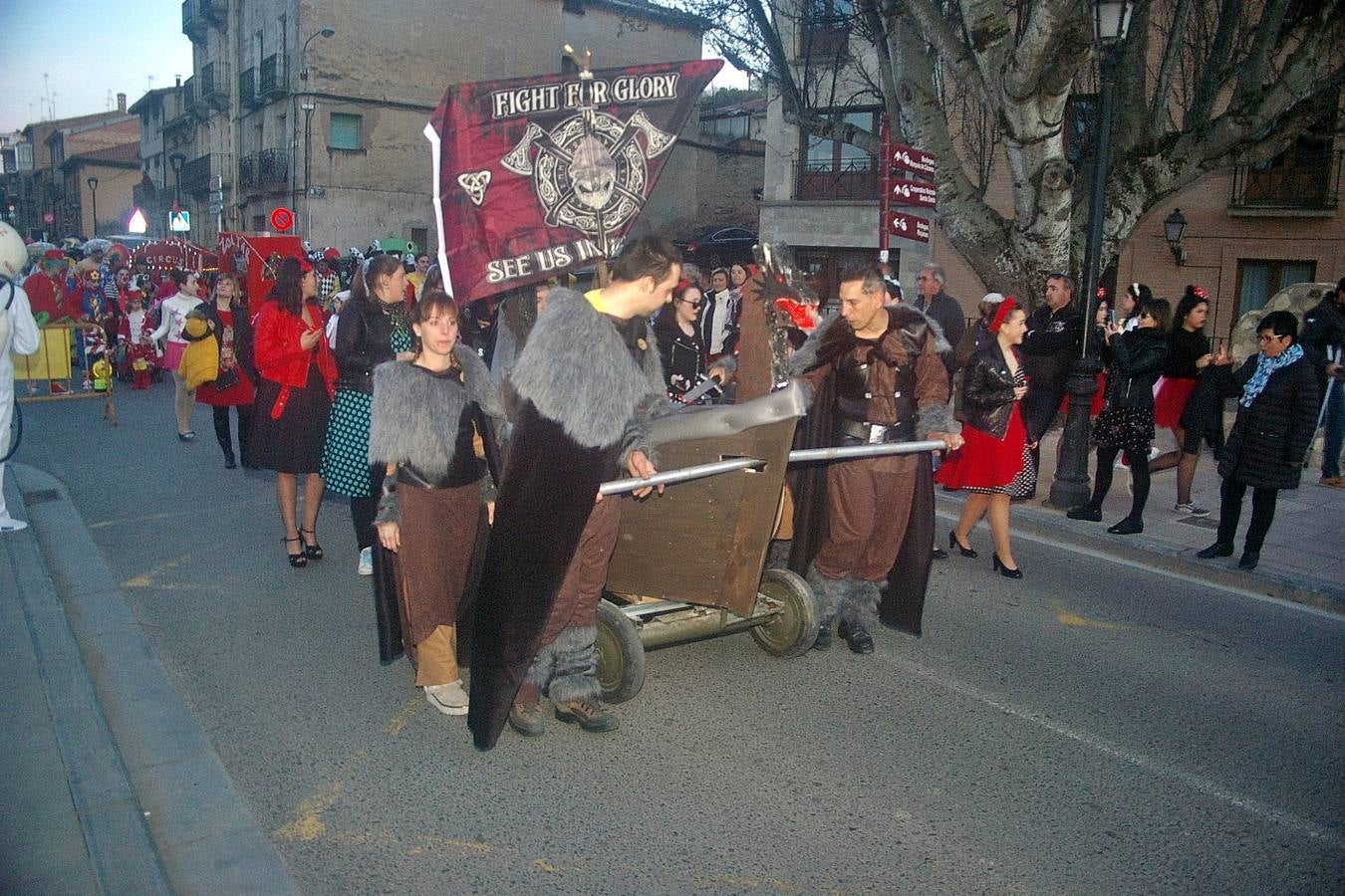 Mucho público en Cenicero para disfrutar del Carnaval