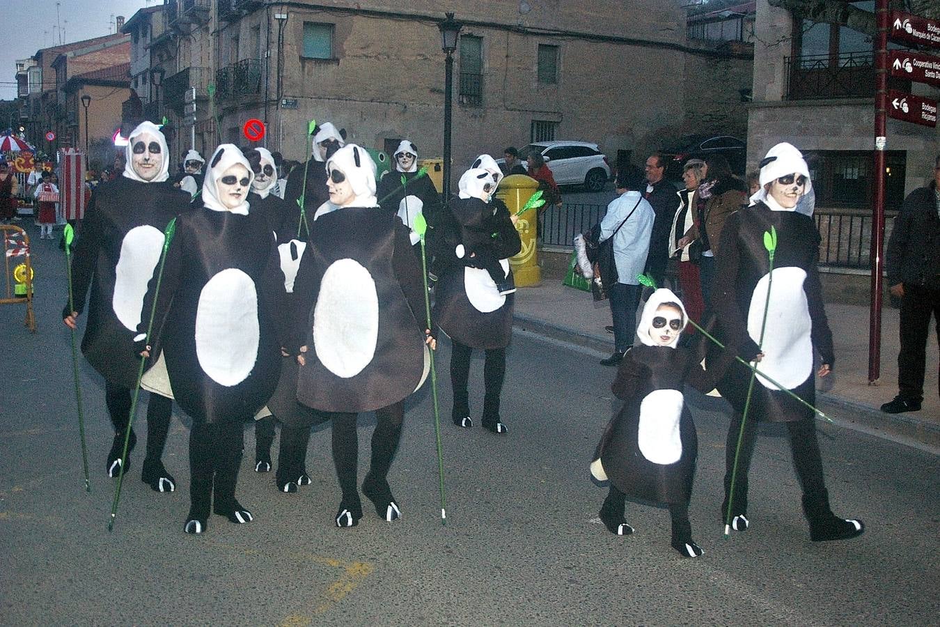 Mucho público en Cenicero para disfrutar del Carnaval