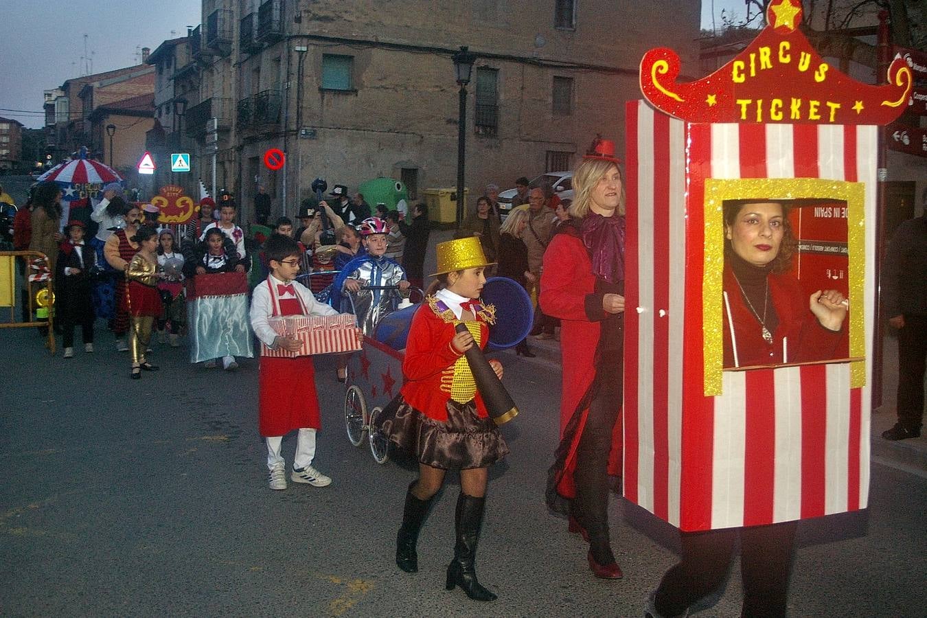 Mucho público en Cenicero para disfrutar del Carnaval