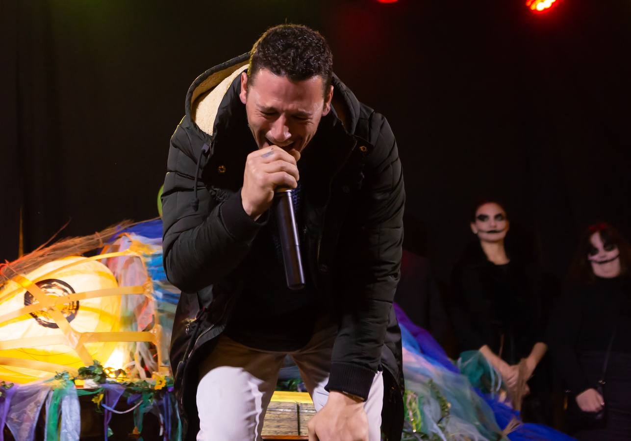 El Carnaval finaliza en Logroño con la Quema en la Plaza del Mercado, donde no faltó el concurso de lloros entre el público