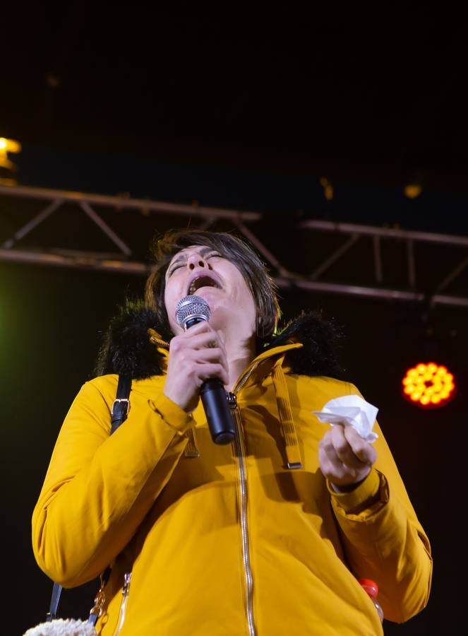 El Carnaval finaliza en Logroño con la Quema en la Plaza del Mercado, donde no faltó el concurso de lloros entre el público