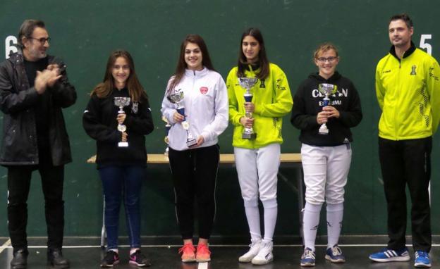 Foto correspondiente al podio femenino del Ciudad de Haro Cadete del año pasado.