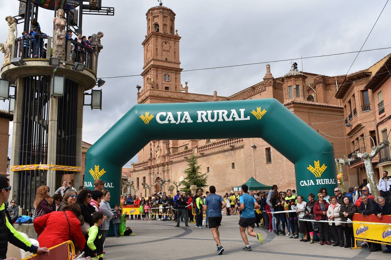 Fotos: XIV carrera popular Enoturismo de Aldeanueva de Ebro (adultos)
