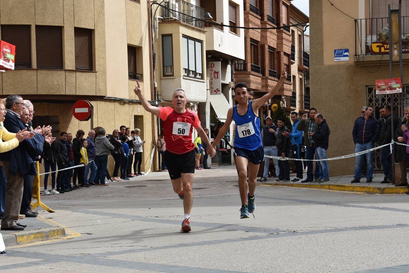 Fotos: XIV carrera popular Enoturismo de Aldeanueva de Ebro (adultos)