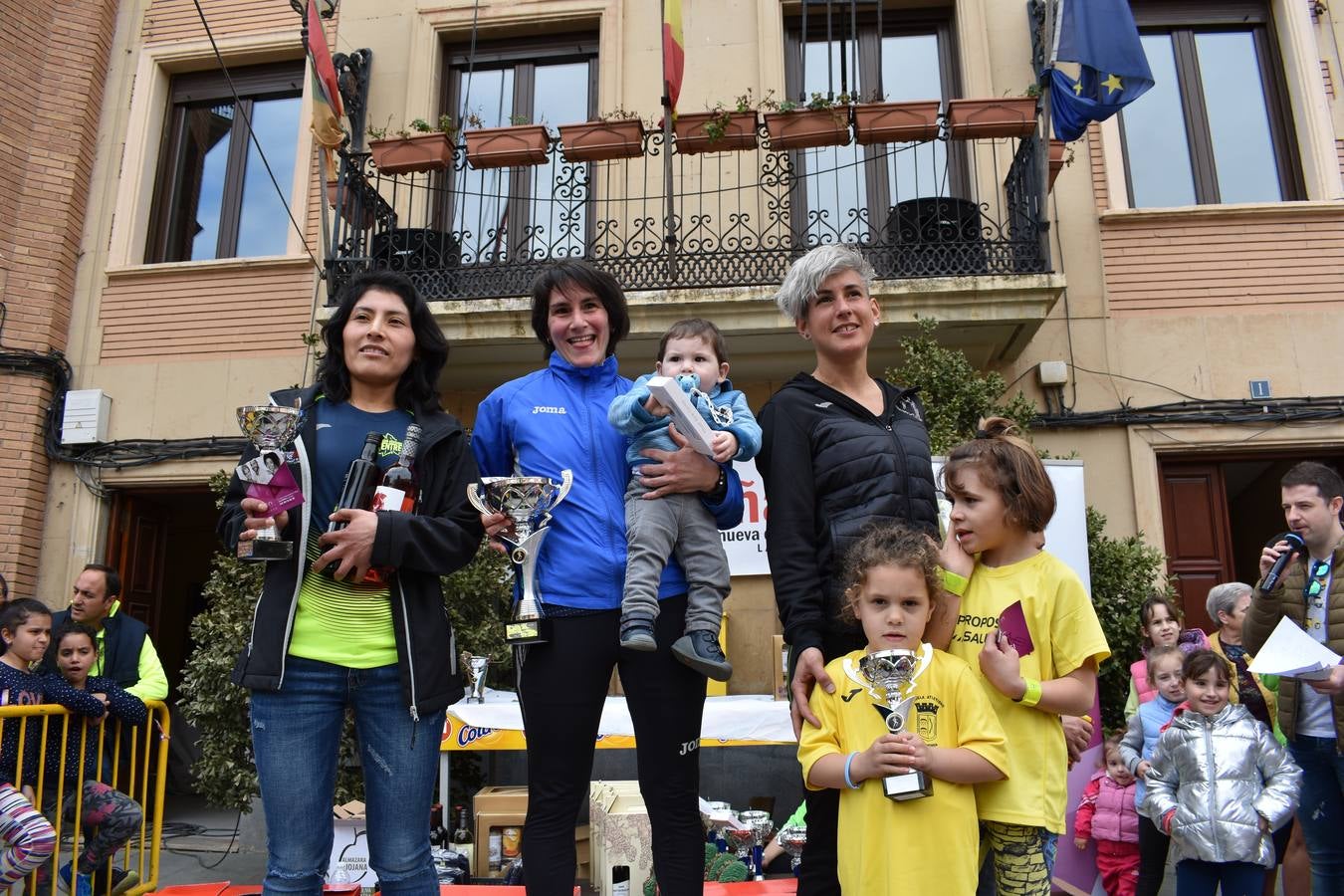 Fotos: XIV carrera popular Enoturismo de Aldeanueva de Ebro (adultos)