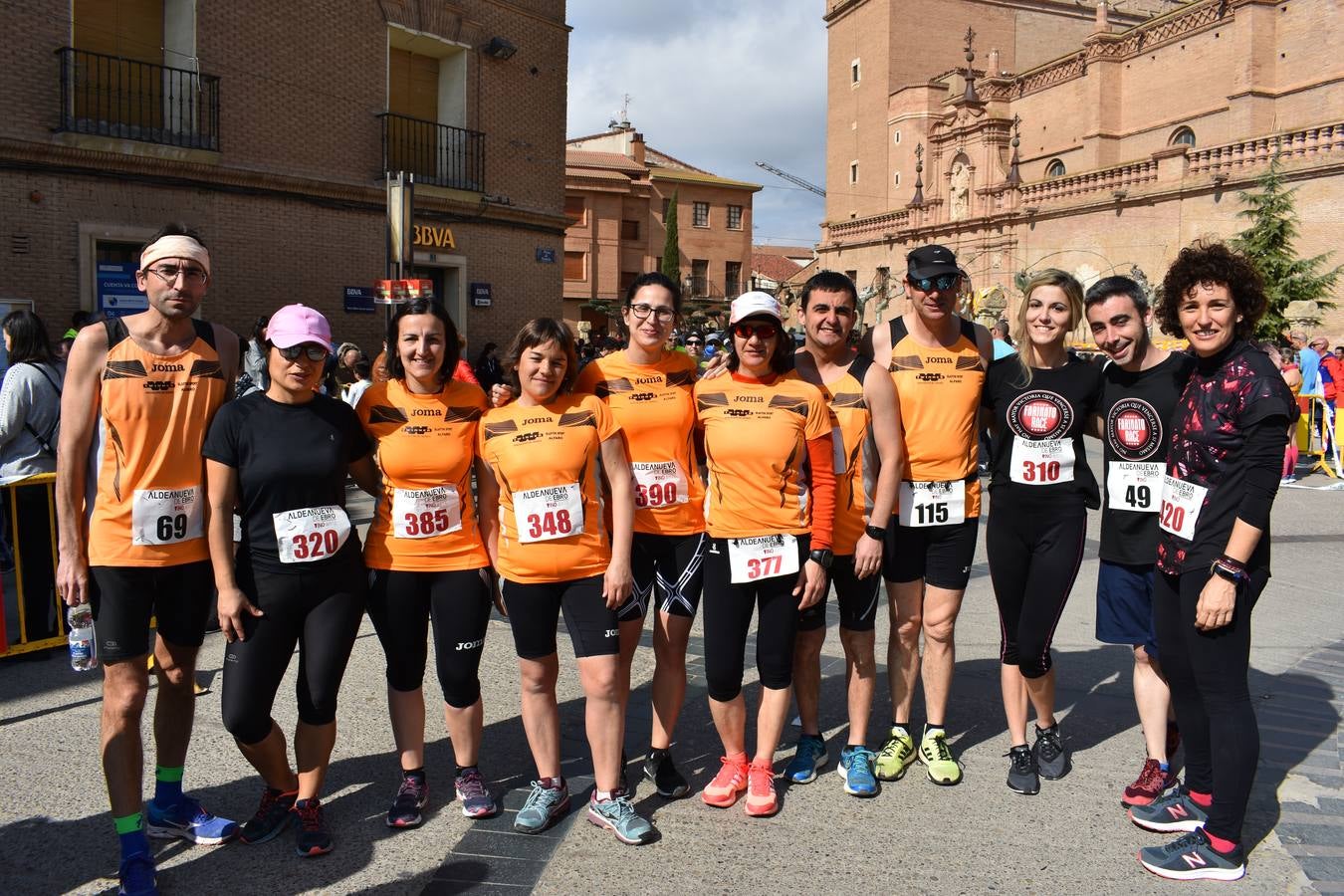 Fotos: XIV carrera popular Enoturismo de Aldeanueva de Ebro (adultos)