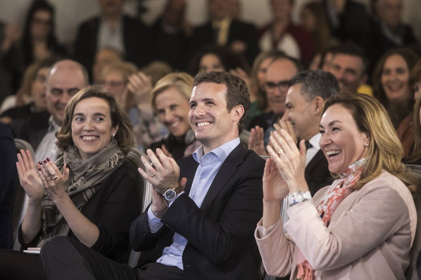 Fotos: Casado presenta en Logroño a los candidatos para las alcaldías de las cabeceras de comarca