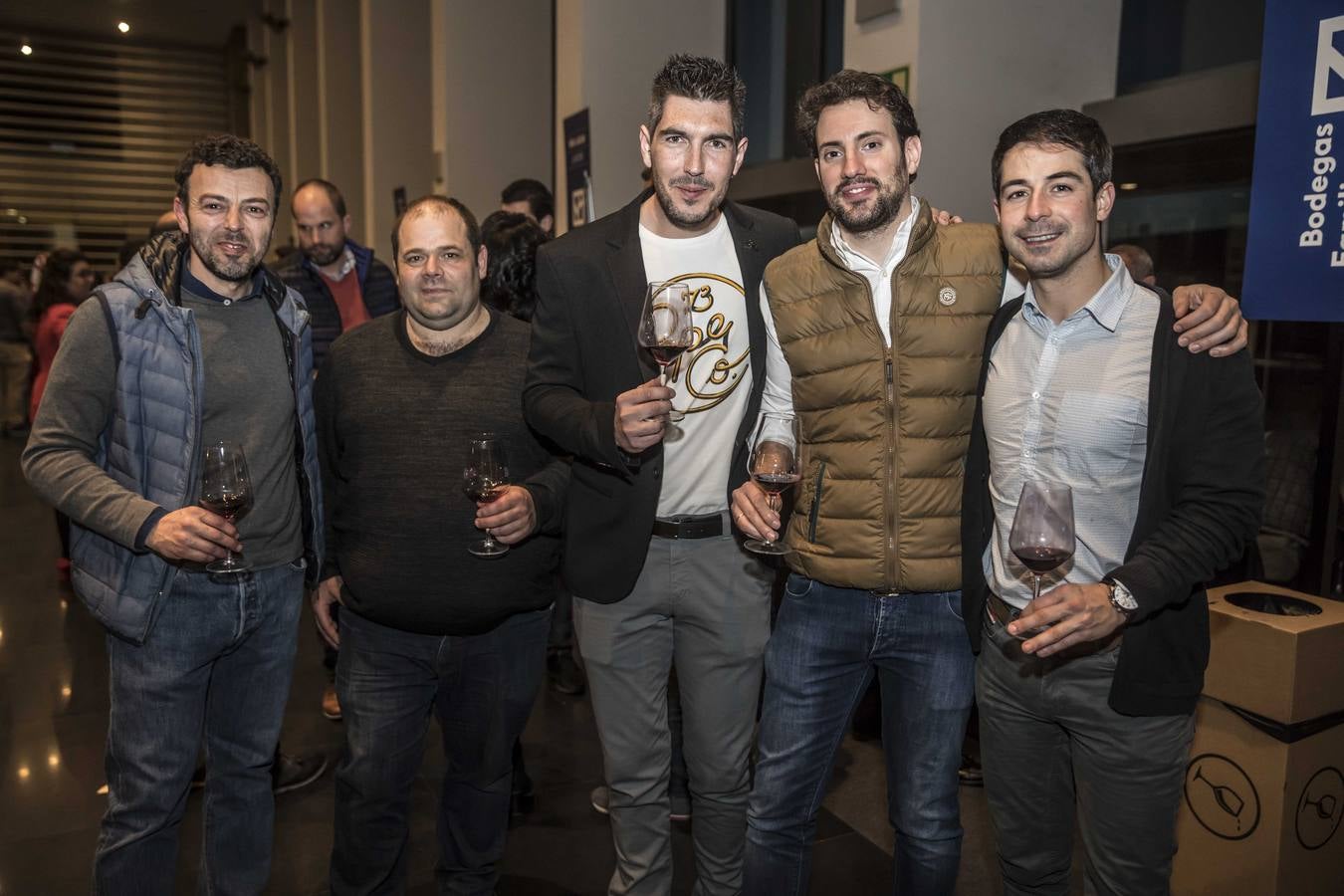 Fotos: Bodegas Familiares de Rioja presentó en sociedad su última cosecha