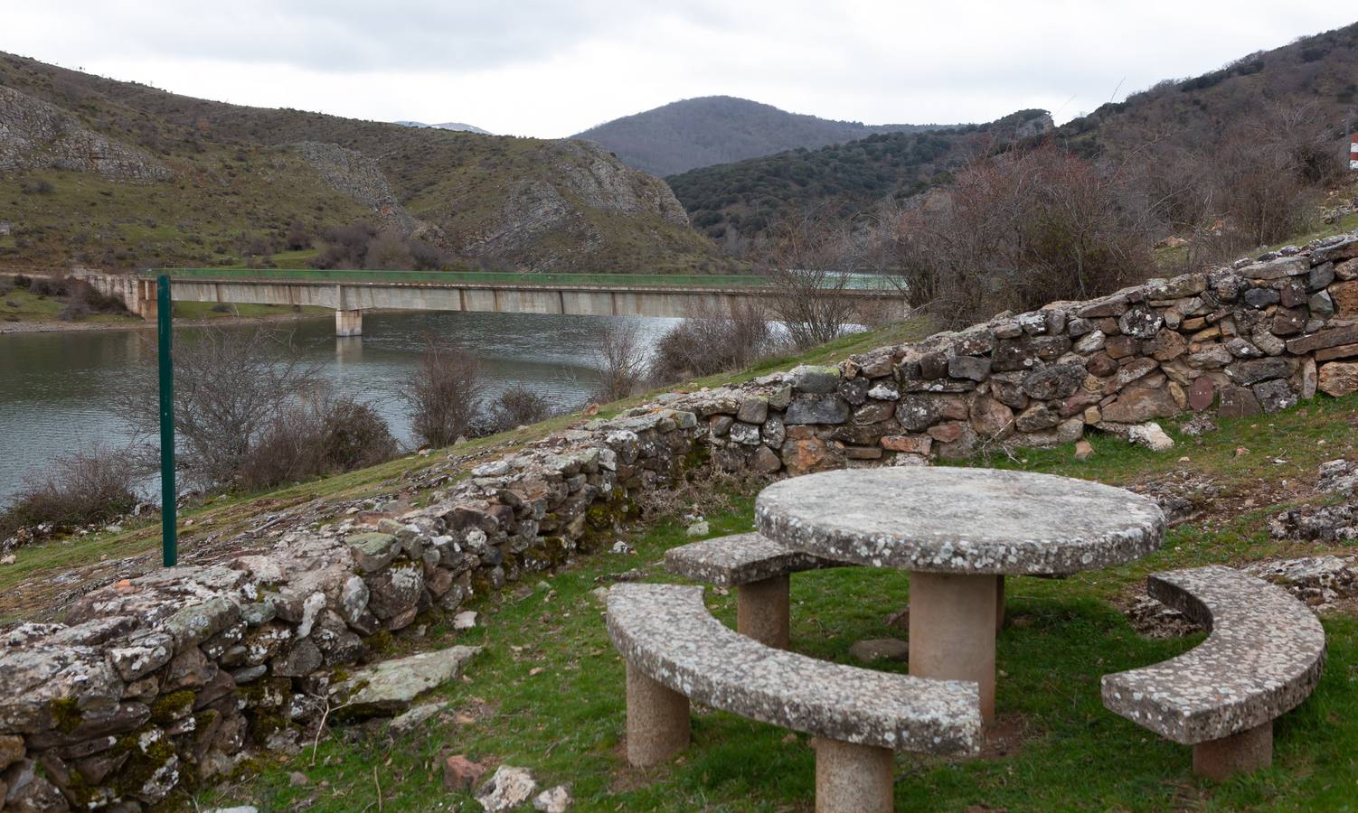 Fotos: Estado del pantano de Mansilla y sus alrededores