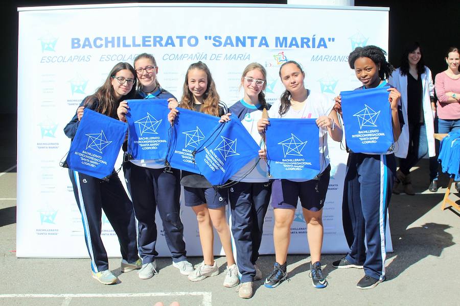 Más de 800 jóvenes se reúnen en el Bachillerato Santa María para jugar a fútbol, baloncesto y voleibol