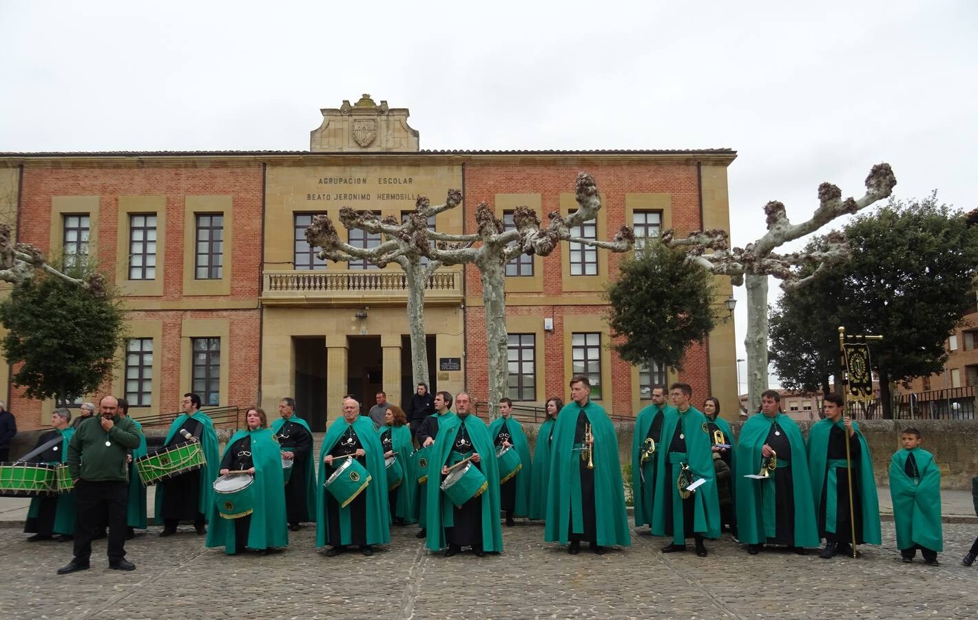 Exaltación de bandas de Semana Santa que se ha celebrado en Santo Domingo de la Calzada, con la participación, además de la anfitriona, de las de Murchante (Navarra), de la Entrada de Jesús en Jerusalén (Murillo de Río Leza), y de la Santa Vera Cruz (Pradejón).