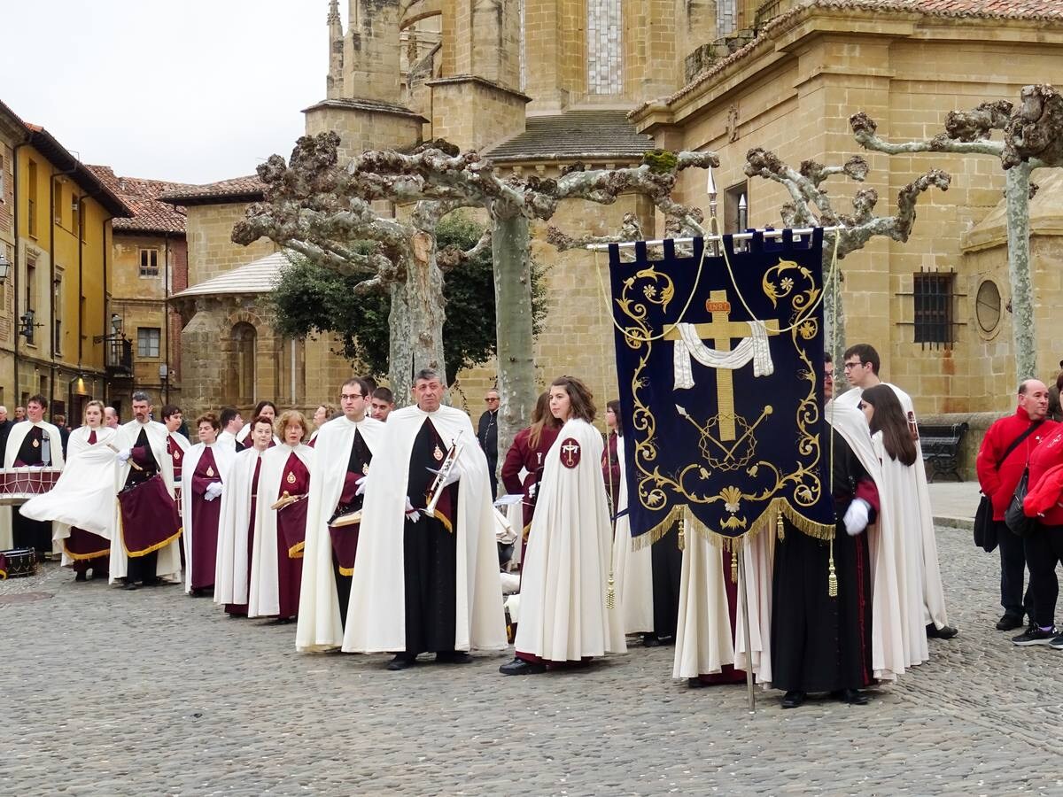 Exaltación de bandas de Semana Santa que se ha celebrado en Santo Domingo de la Calzada, con la participación, además de la anfitriona, de las de Murchante (Navarra), de la Entrada de Jesús en Jerusalén (Murillo de Río Leza), y de la Santa Vera Cruz (Pradejón).