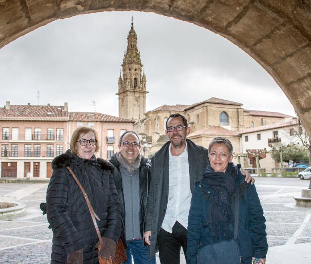 Los profesores de idiomas de Santo Domingo y Auxerre, ayer. :: albo