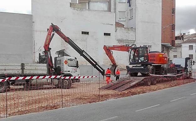 Obras de construcción de una terminal de autobuses en Albelda