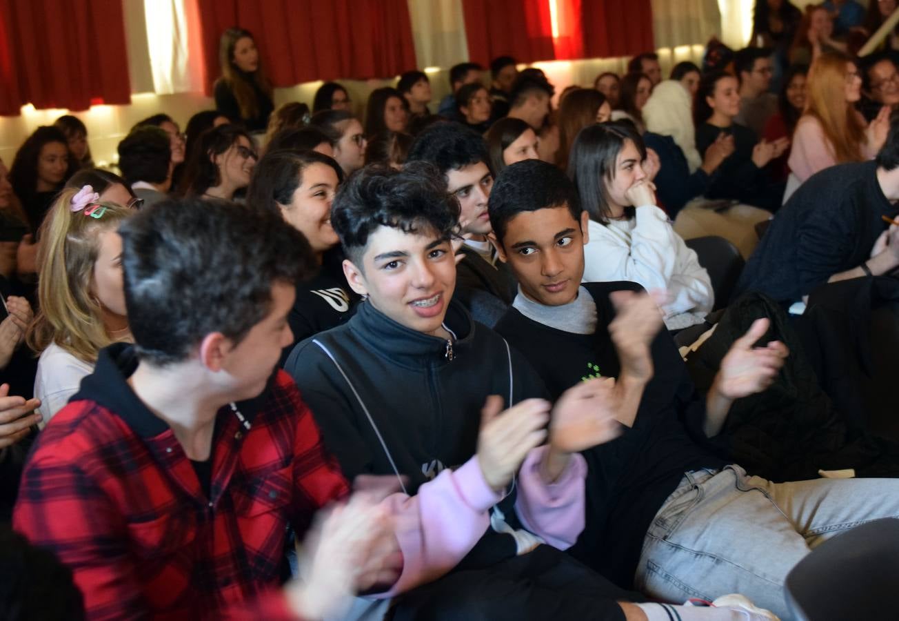 Fotos: el Maratón Poético bajo el lema &#039;La música de la palabra en imágenes&#039;. En el IES Batalla de Clavijo