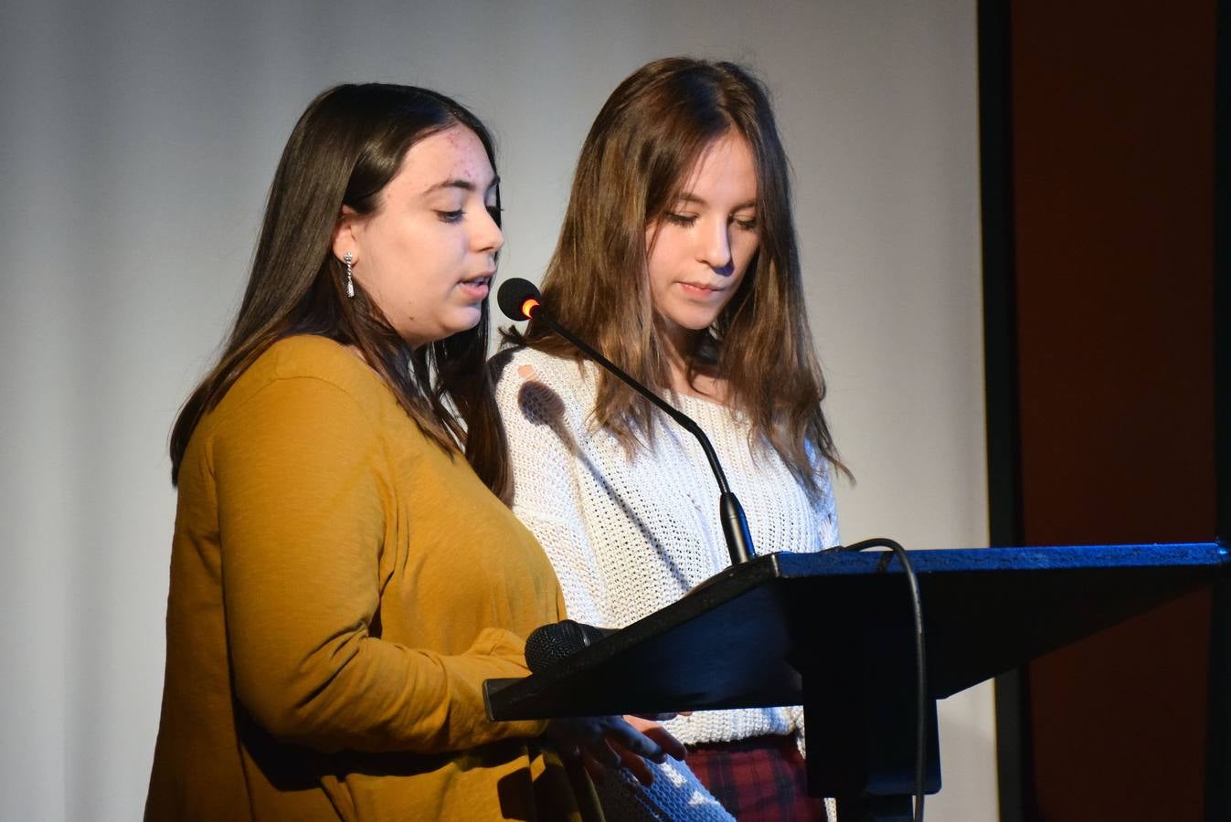 Fotos: el Maratón Poético bajo el lema &#039;La música de la palabra en imágenes&#039;. En el IES Batalla de Clavijo