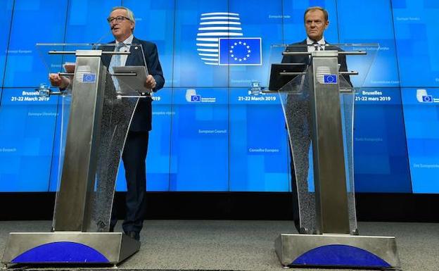 Juncker y Tusk. 