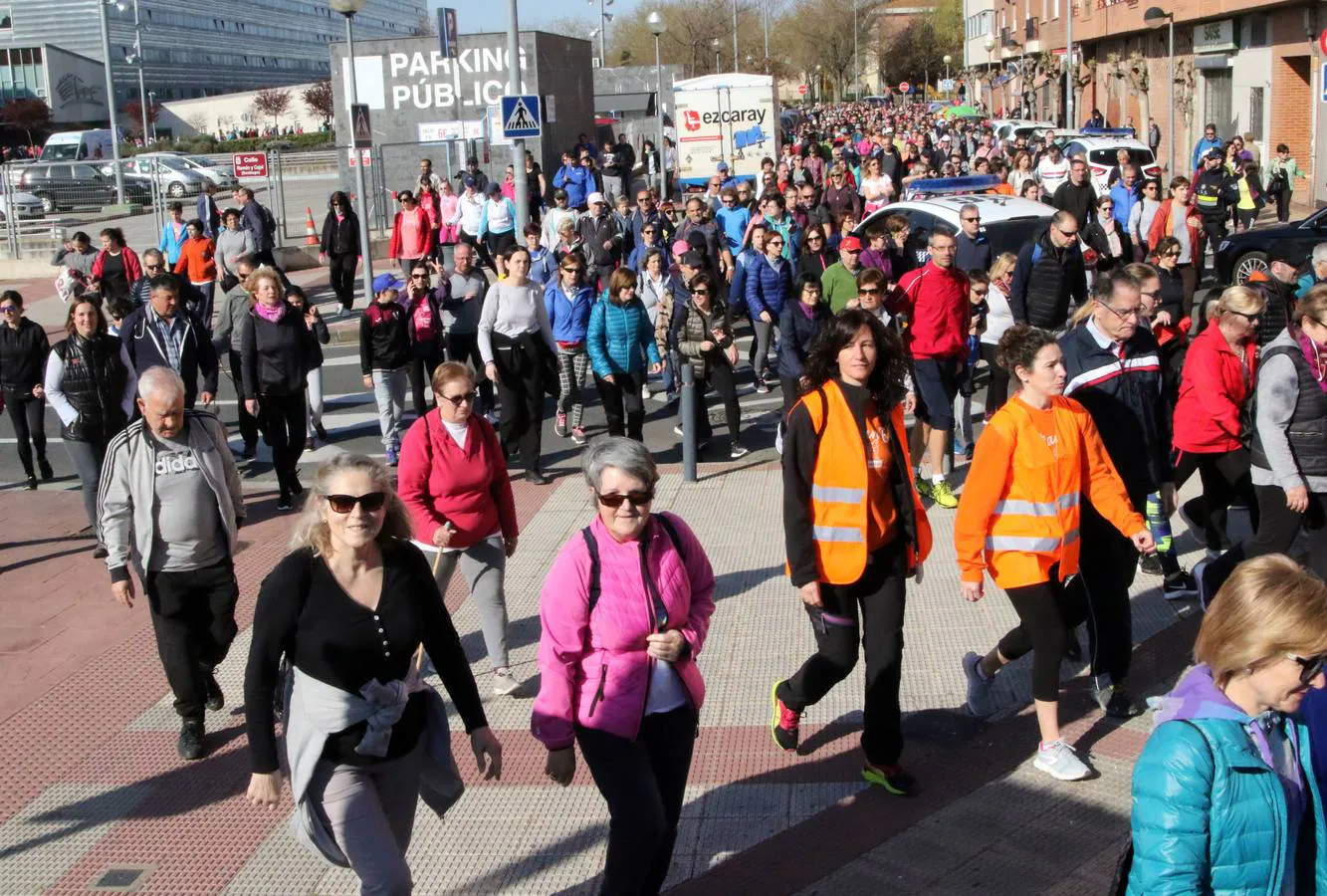 Organizados por la Consejería de Salud, que ha transcurrido por la pasarela nueva sobre el Iregua, con un recorrido de 8,8 kilómetros