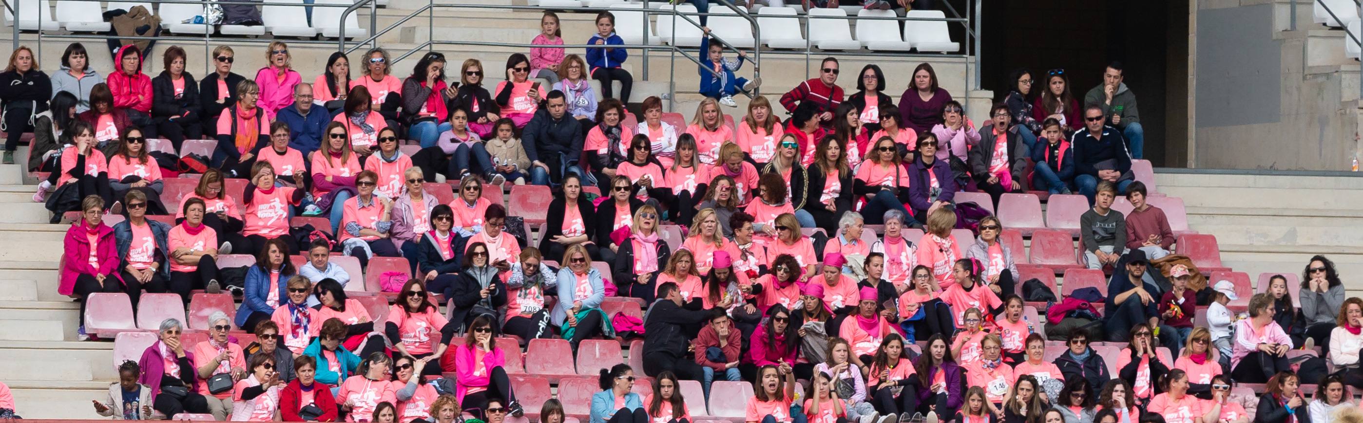 Fotos: Las Gaunas se tiñe de rosa