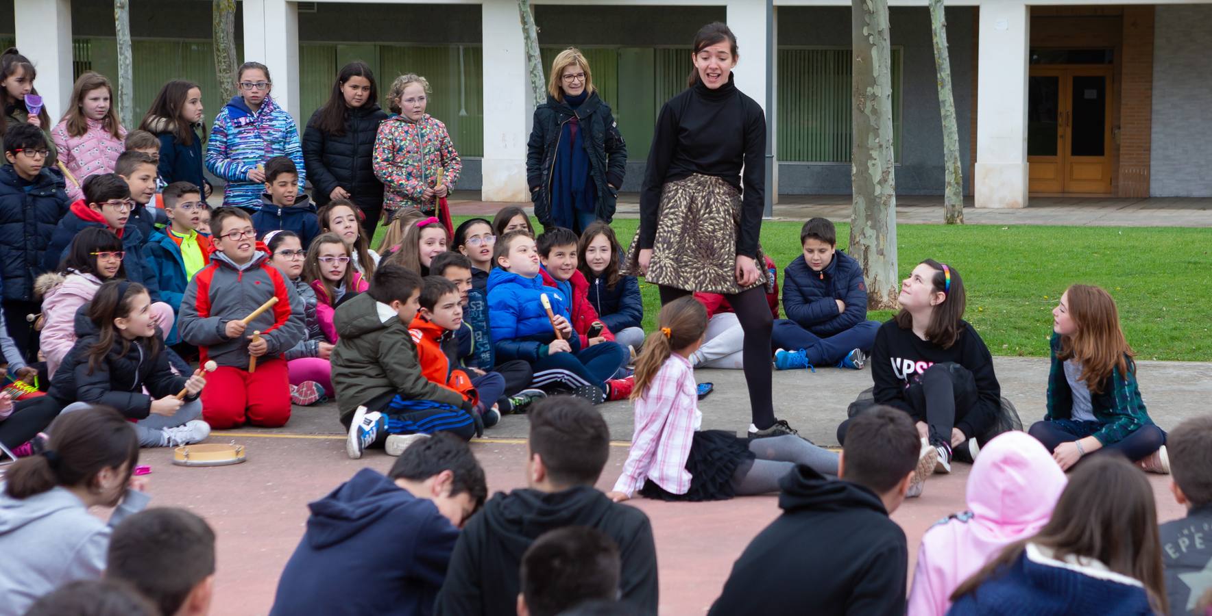 Fotos: Escolares riojanos celebran Musiqueando en el parque San Miguel de Logroño