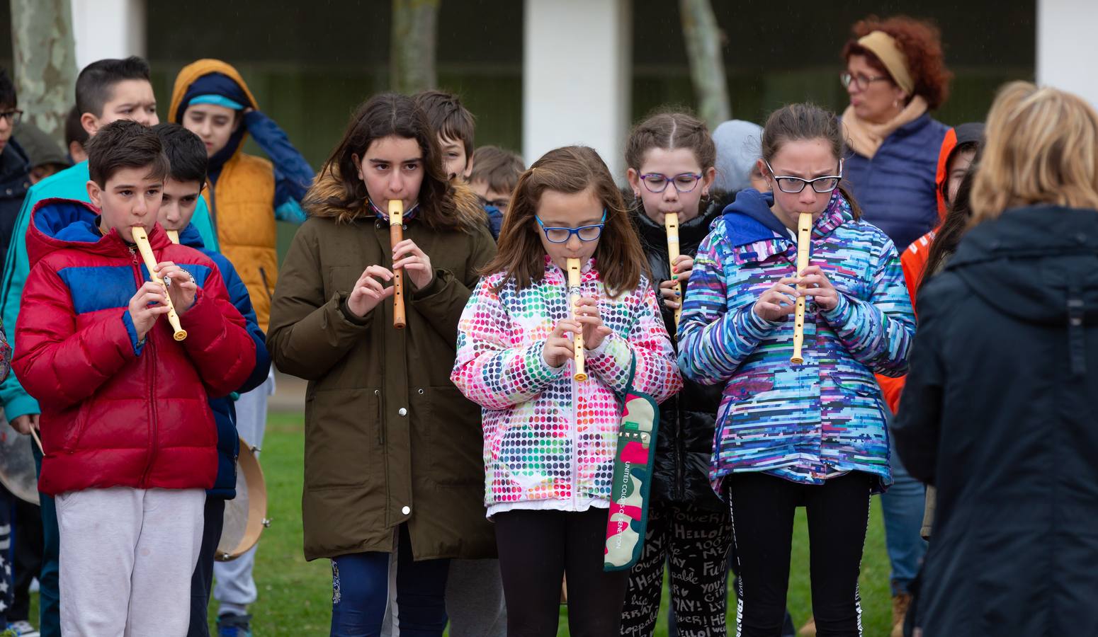 Fotos: Escolares riojanos celebran Musiqueando en el parque San Miguel de Logroño