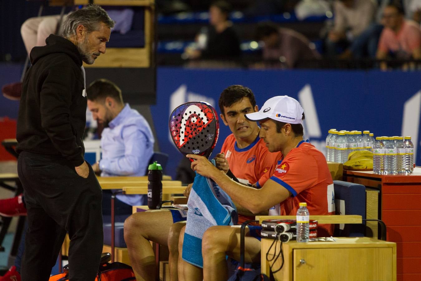 La logroñesa Eli Amatriain y su pareja Patty Llaguno pasaron esta mañana a las semifinales