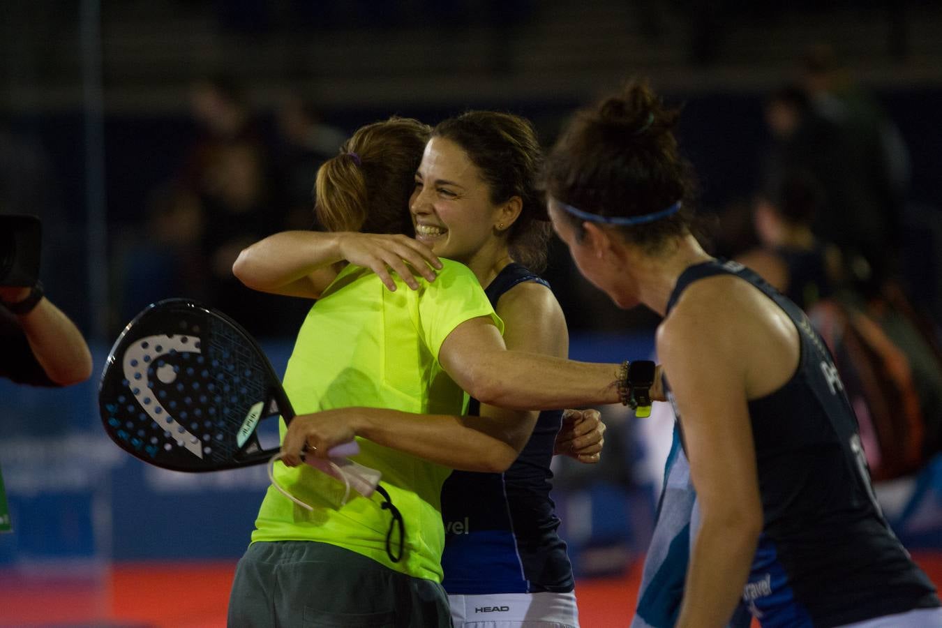 La logroñesa Eli Amatriain y su pareja Patty Llaguno pasaron esta mañana a las semifinales