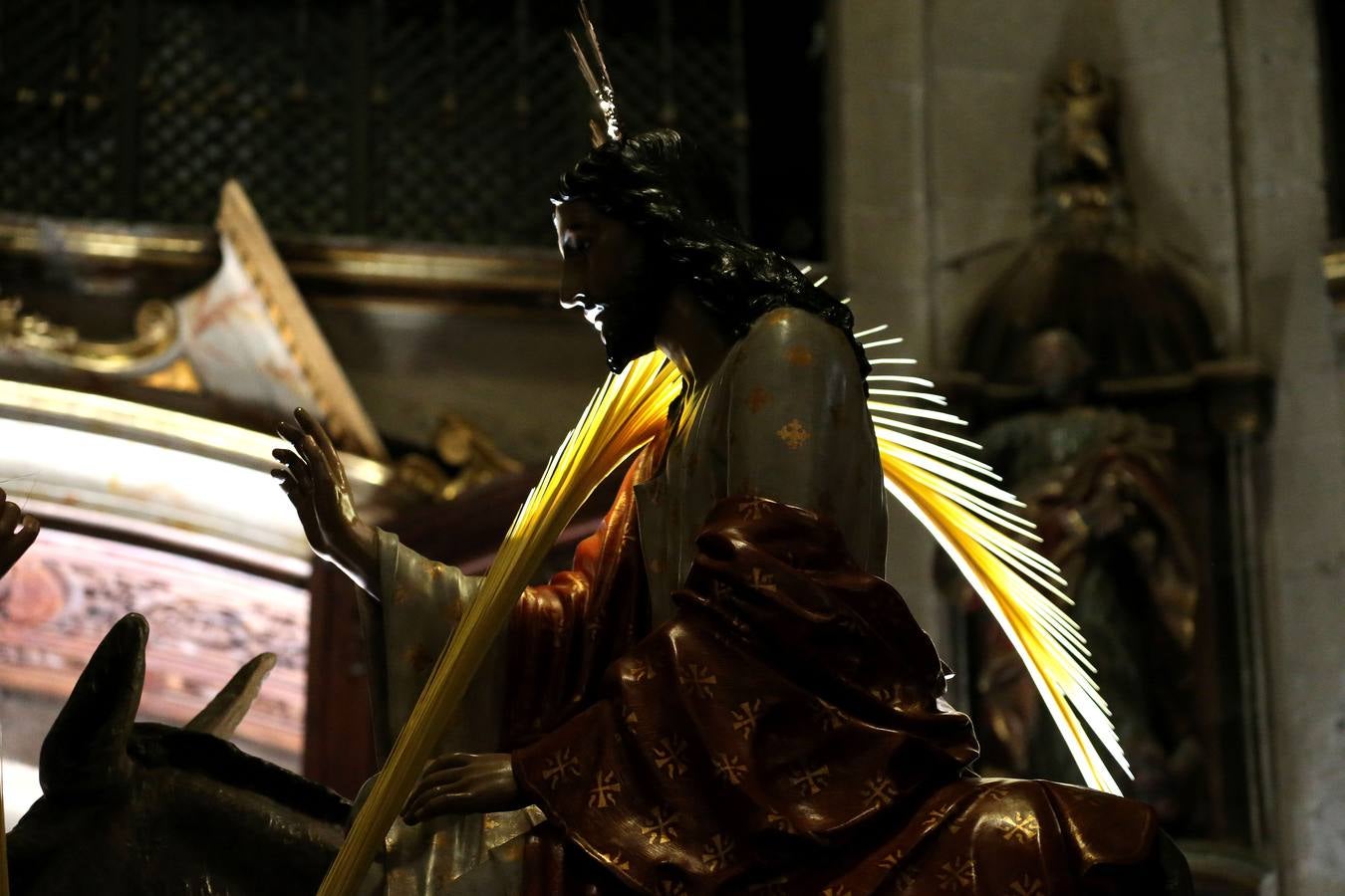 Fotos: La Borriquita se prepara la para la procesión