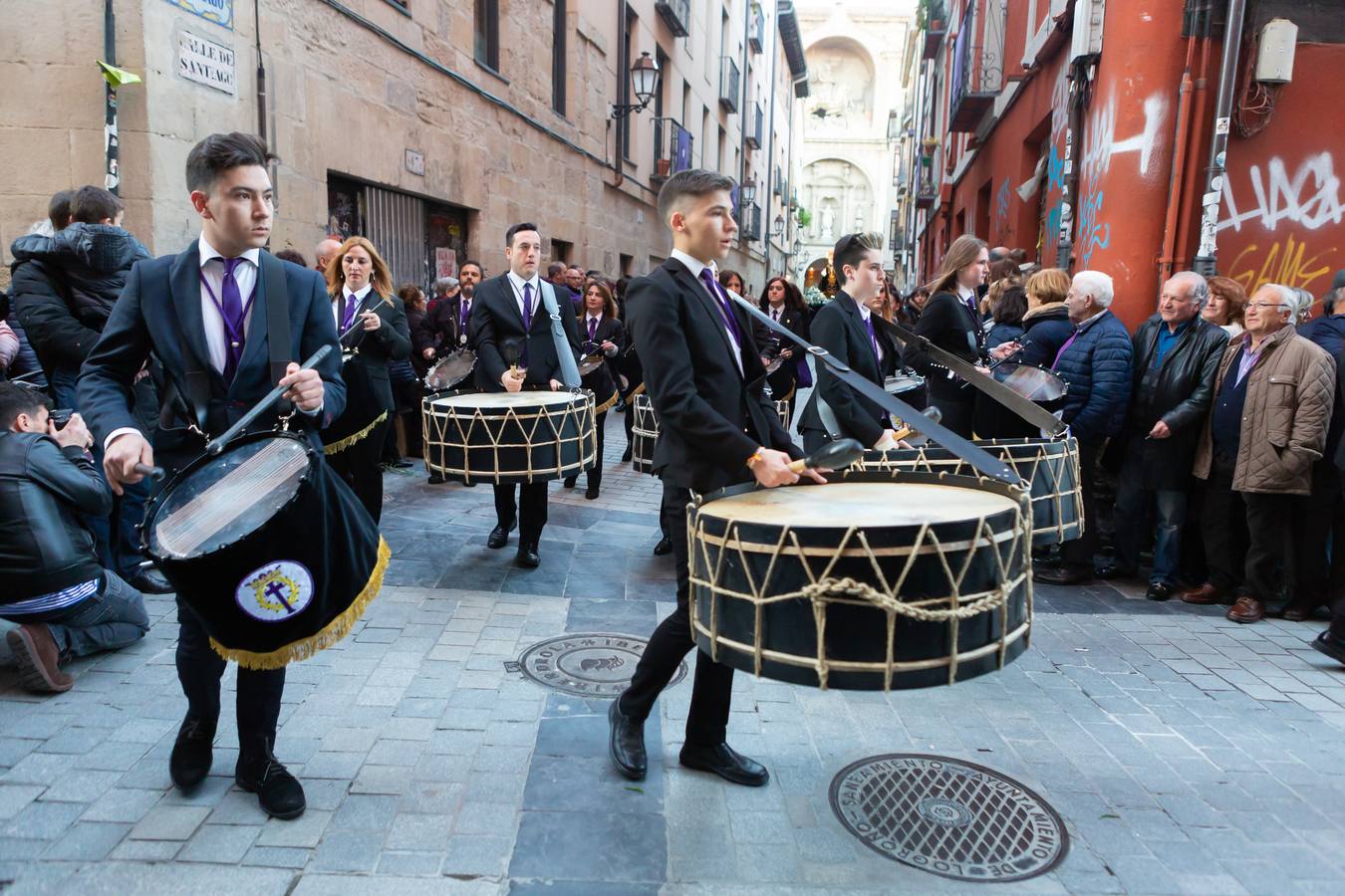 Fotos: La procesión del Viernes de Dolor en Logroño