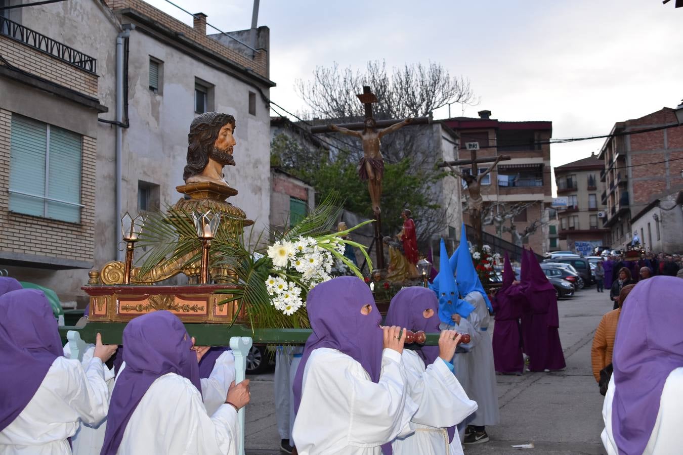 Fotos: Procesión del Santo Entierro en Cervera