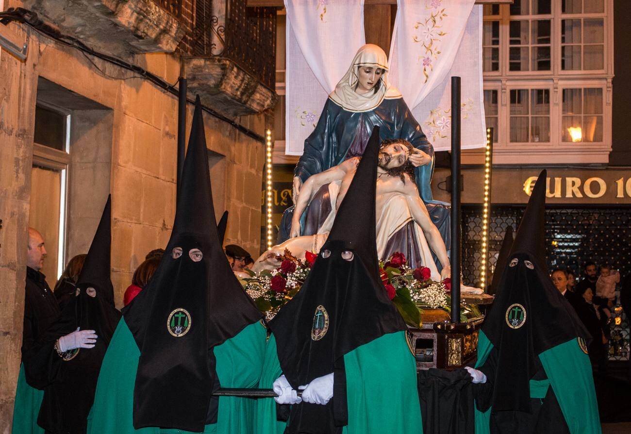 Fotos: Procesión del Santo Entierro en Santo Domingo