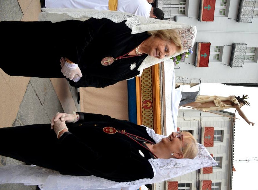 Fotos: Procesión del Cristo Resucitado en Calahorra