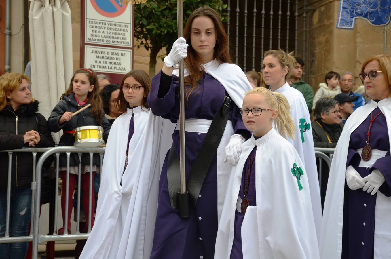 Fotos: Procesión del Cristo Resucitado en Calahorra